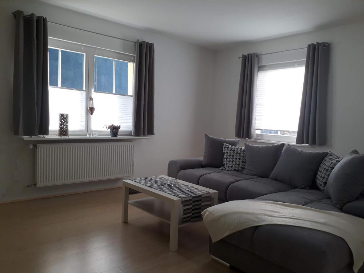 Apartement Am Waldrand Бад Вилдбад Екстериор снимка